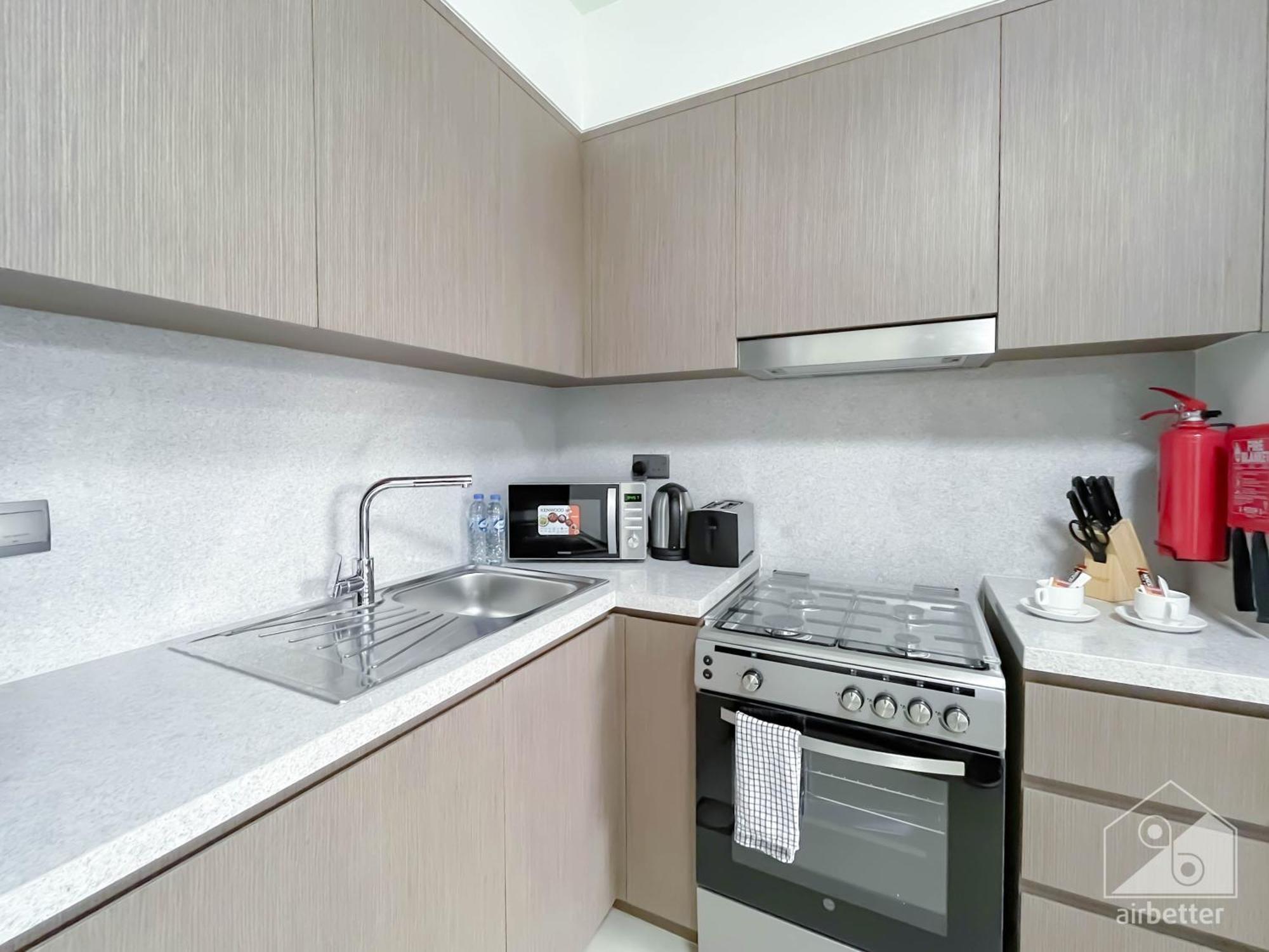 Luxurious 1b With Breathtaking Views Downtown Apartment