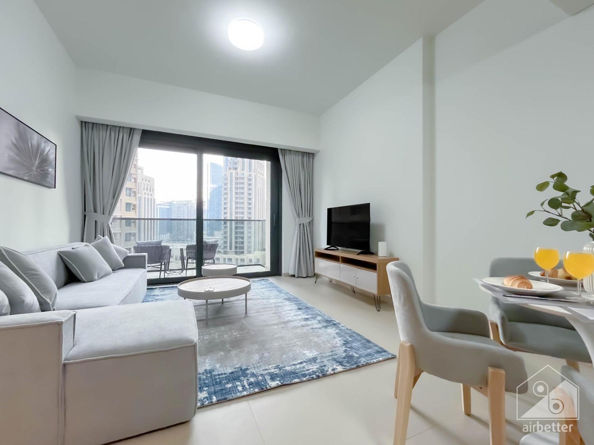 Luxurious 1b With Breathtaking Views Downtown * Dubai