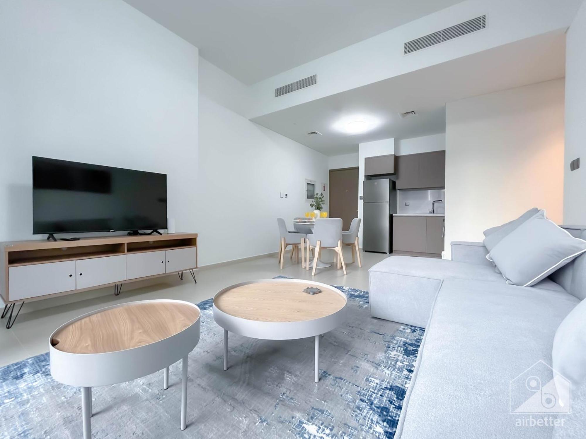 Luxurious 1b With Breathtaking Views Downtown Apartment